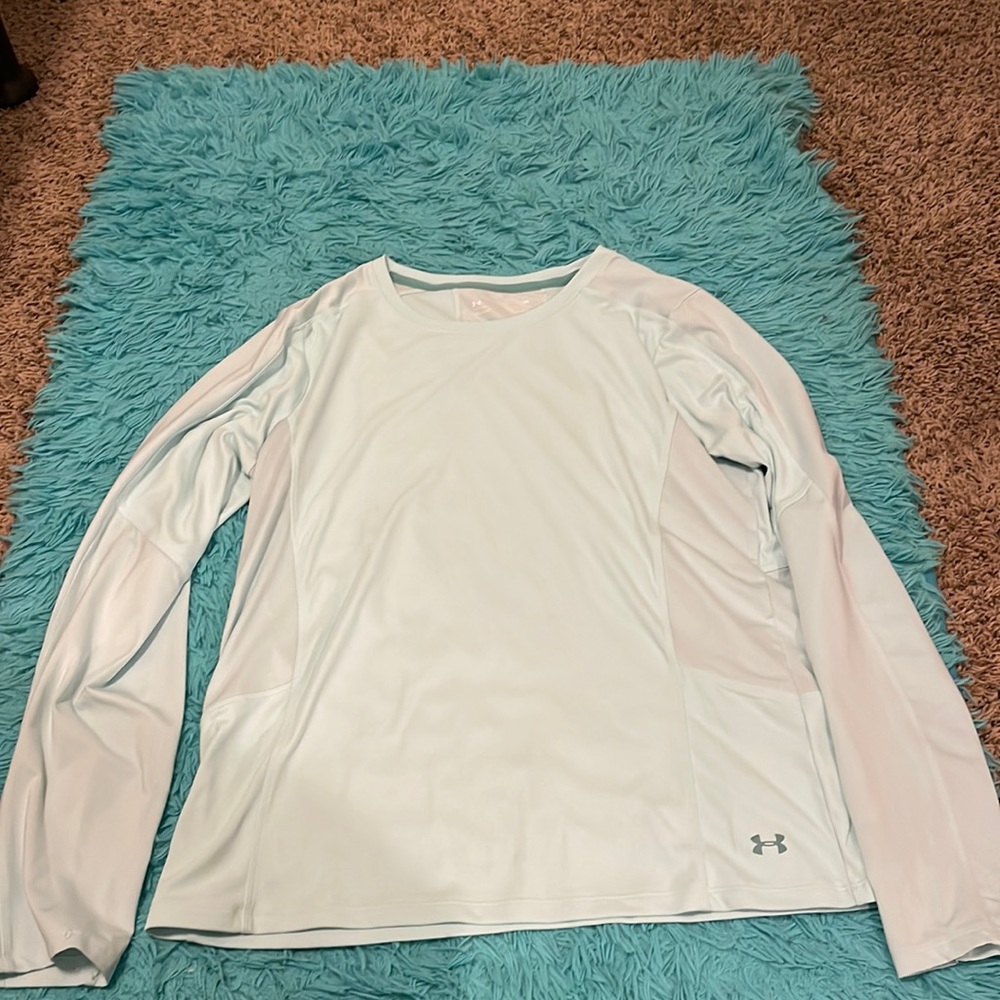 Women’s Under Armour Fitted Top size XL
